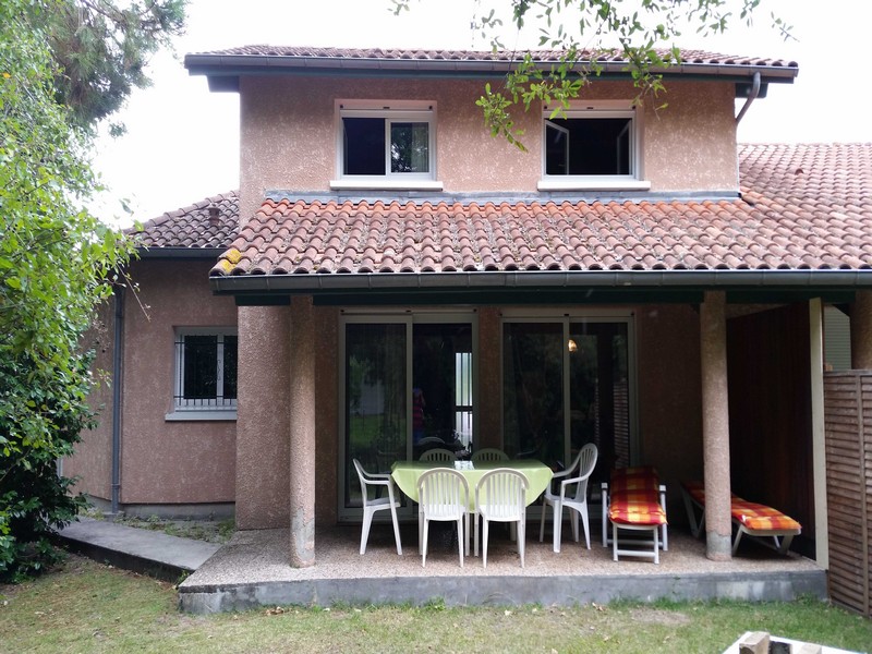 Grande maison dans quartier calme