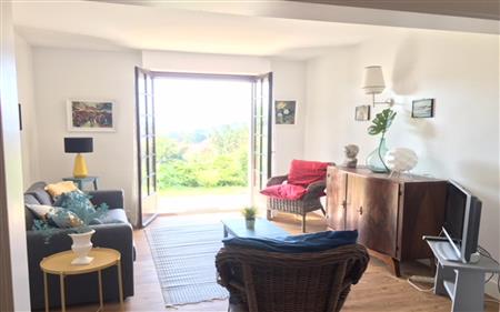 T4 pour 6 personnes RC de villa sur jardin, Mr CABANAC T4 pour 6 personnes RC de villa sur jardin, Mr CABANAC