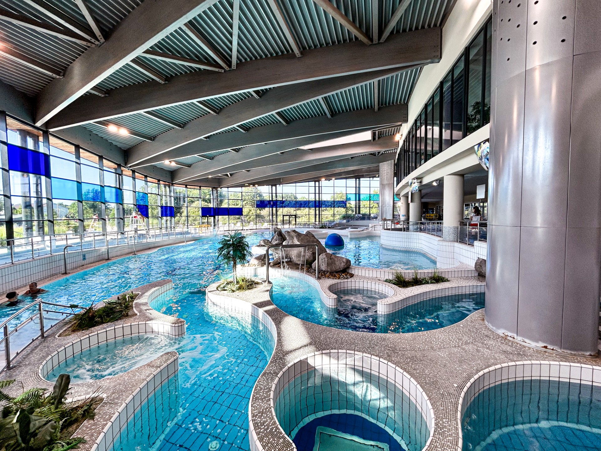 Aquapolis — Zwembaden & Wellness à Haute-Vienne