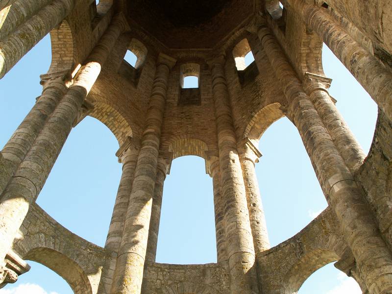 A l'ombre de l'abbaye