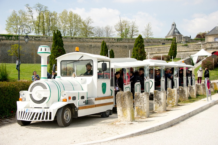 Petit train touristique de Blaye