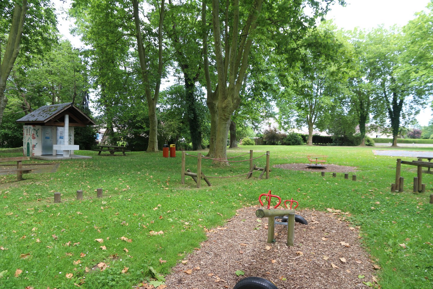 Aire de jeux - photo 2