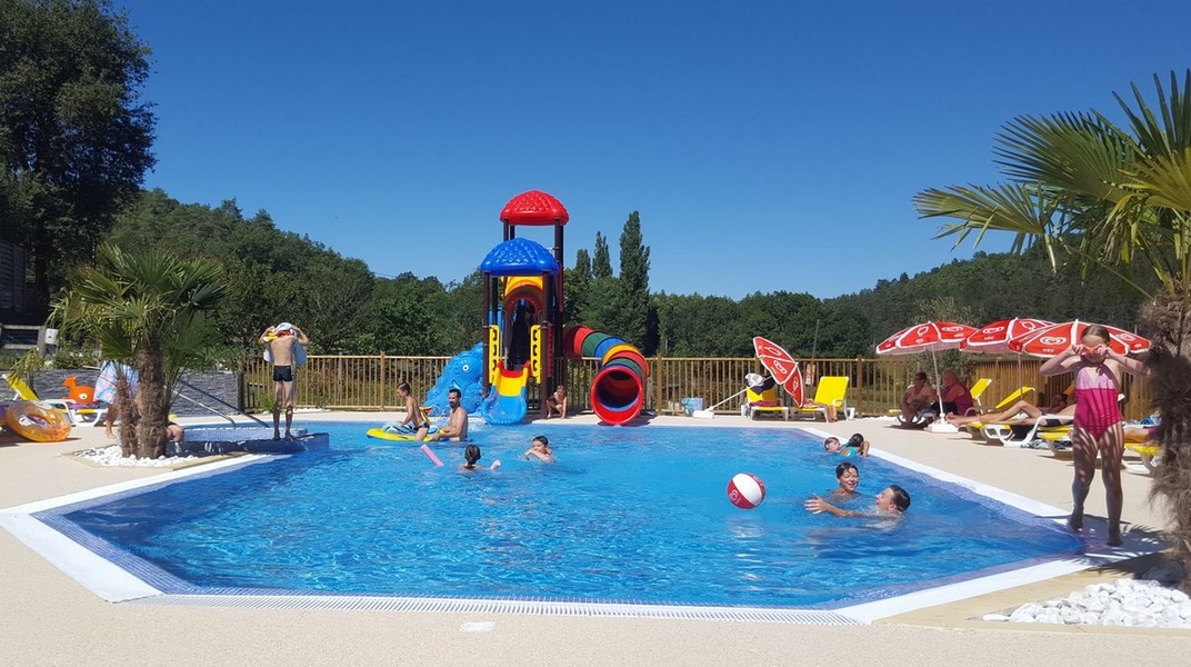 Camping Le Verdoyant, Thenon - photo 6