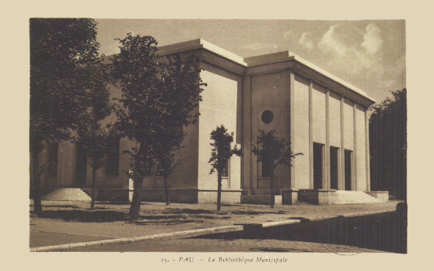 Patrimoines et moi - La bibliothèque de Pau dans les années 1920 et 30