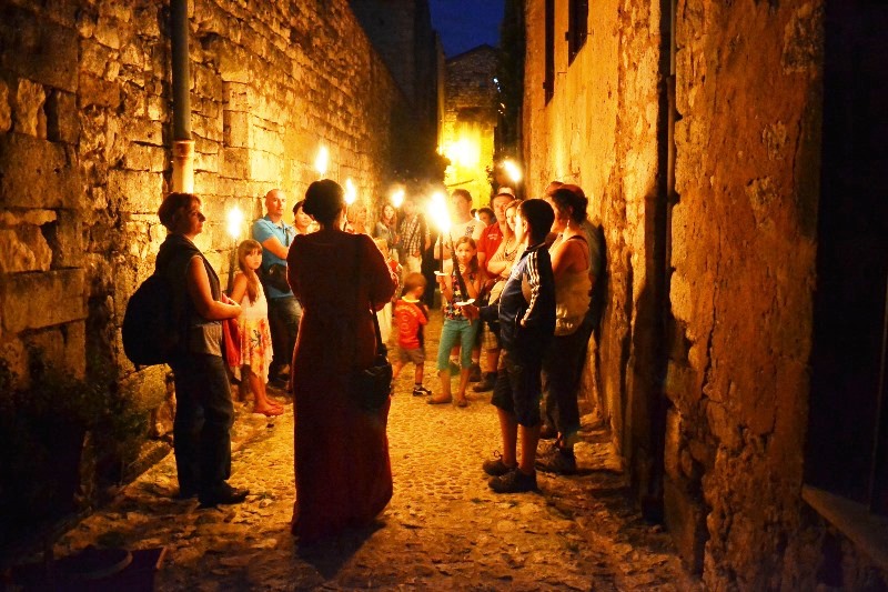 Visite commentée de la bastide de Monpazier aux flambeaux — visuel événement
