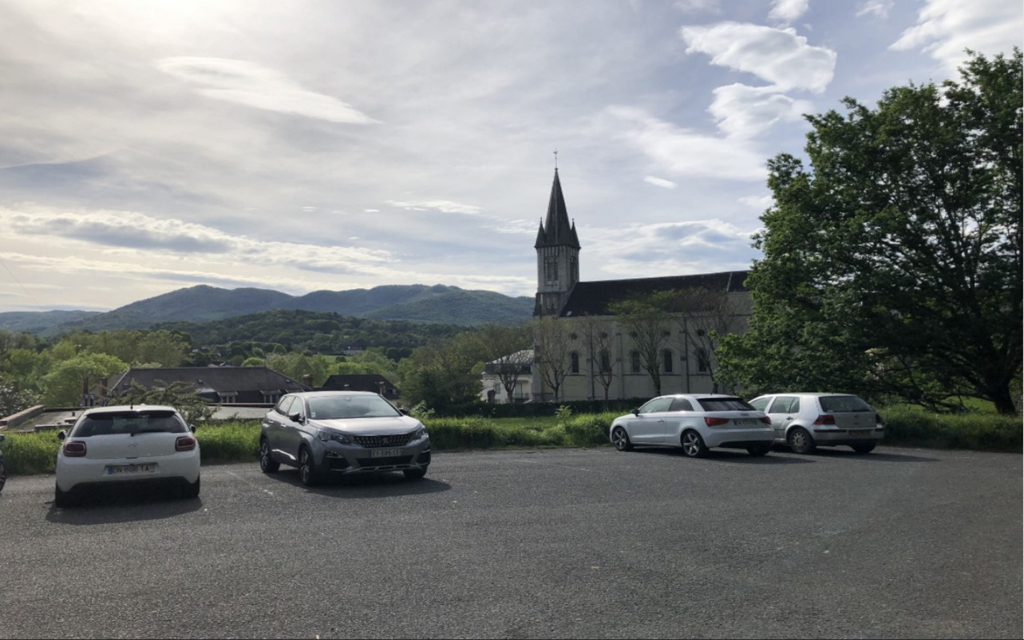 Aire de stationnement de camping cars - photo 2