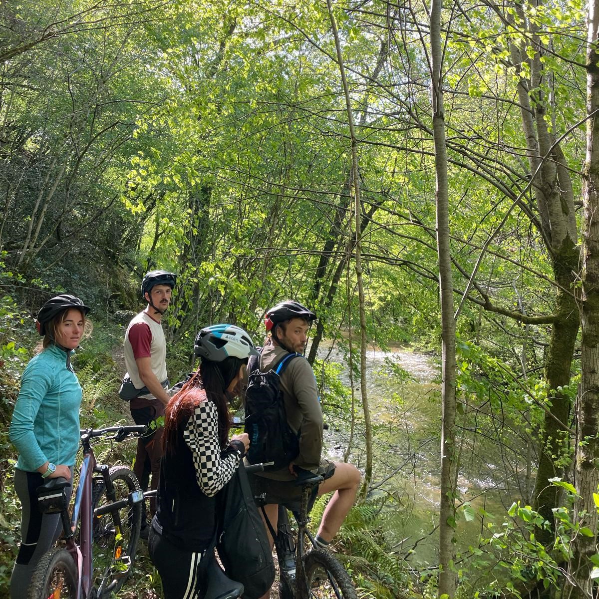 FeelOut - location de vélos et randos guidées