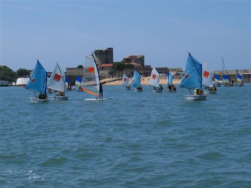 Ecole de voile Yacht Club Basque