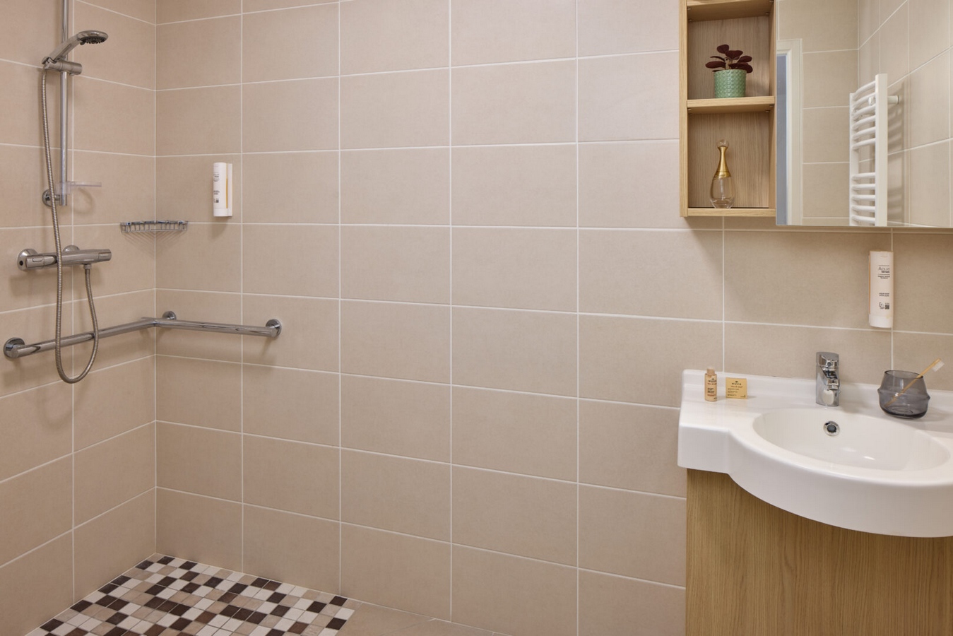 Quality Suites Pau Porte des Pyrénées, Pau - photo 10